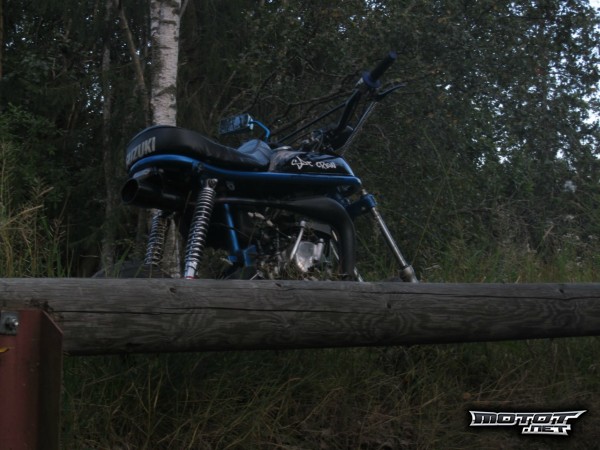 moped019_1.jpg
