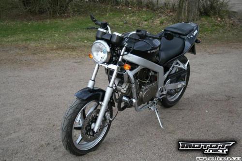 Hyosung GT 125