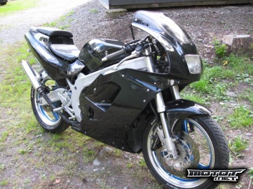 Suzuki RGF 125