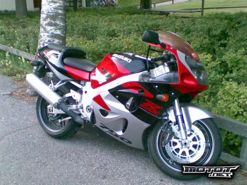 Suzuki GSX-R 750
