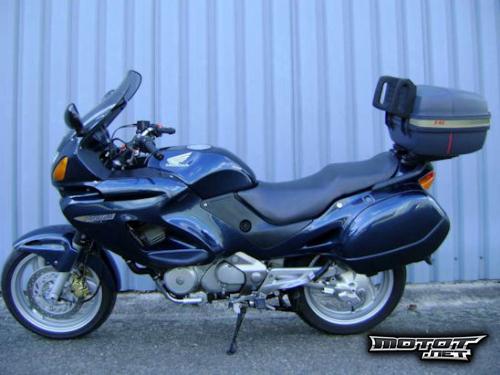 Honda NT 650