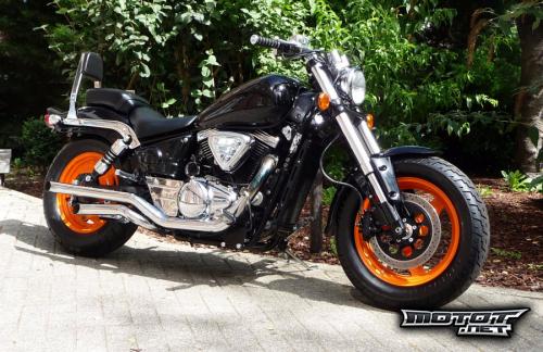 Suzuki VZ 800