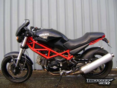 Ducati Monster 696
