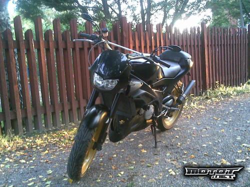 Aprilia Tuono 125