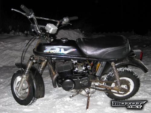 Suzuki PV 50