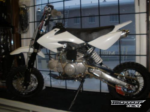 Muu merkki Crz Pro 125