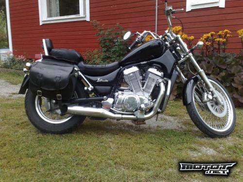 Suzuki Intruder 800