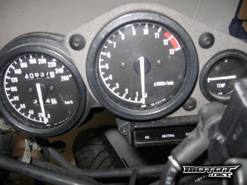Yamaha FZR 1000