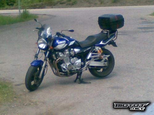 Yamaha XJR 1300
