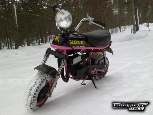 Suzuki PV 50