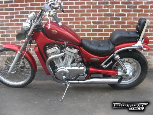 Suzuki Intruder 600