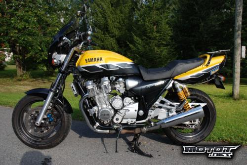 Yamaha XJR 1300