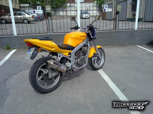 Hyosung GT 125
