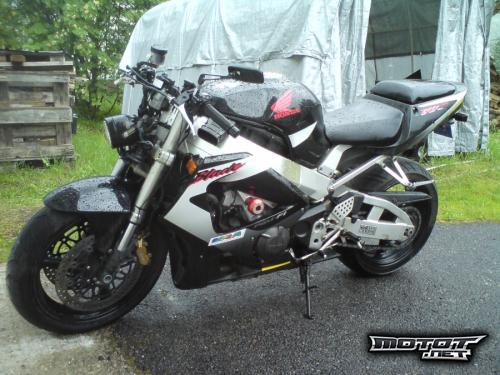 Honda CBR 900 RR