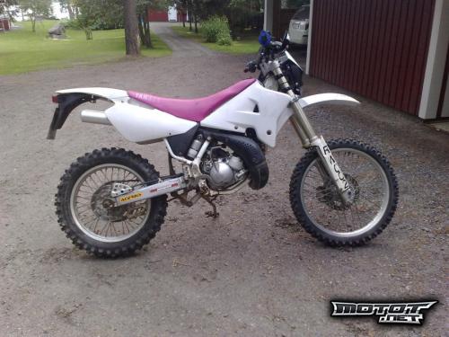 Yamaha WR 200