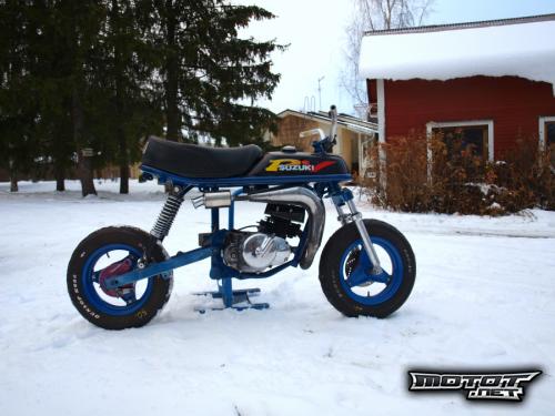 Suzuki PV 50