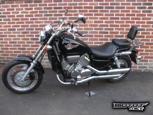 Honda VF 750C