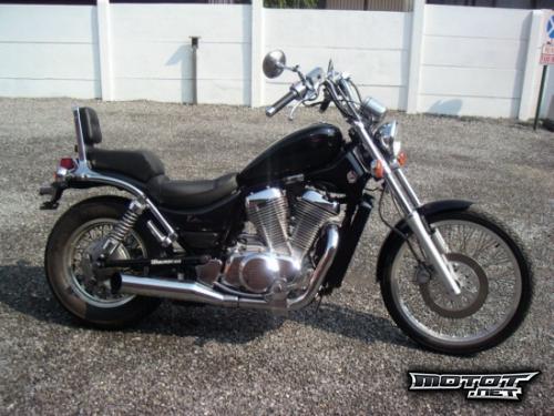 Suzuki Intruder 600