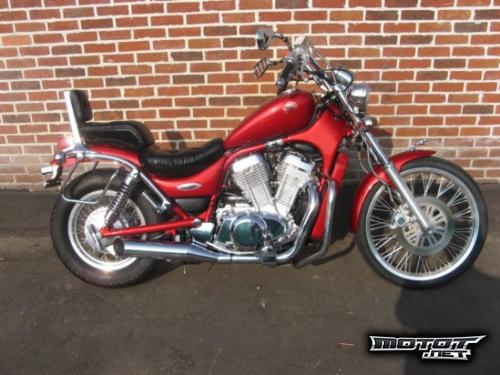 Suzuki Intruder 600