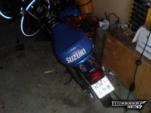 Suzuki PV 50