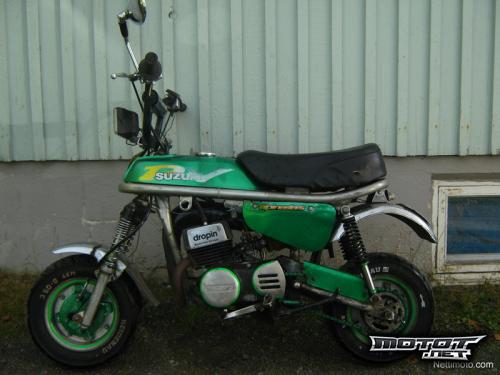 Suzuki PV 50