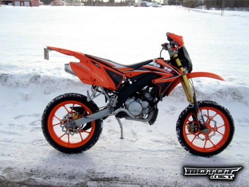 MH Motorhispania RYZ 50