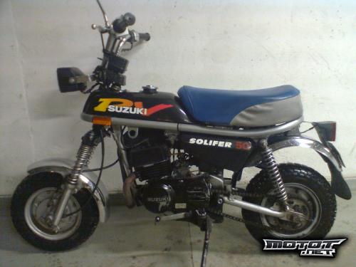 Suzuki PV 50
