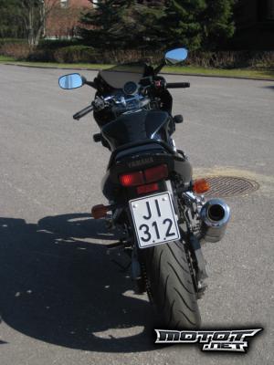 Yamaha FZS-600