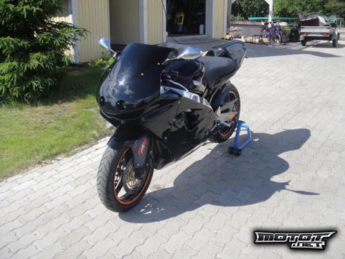 Kawasaki ZX-9R