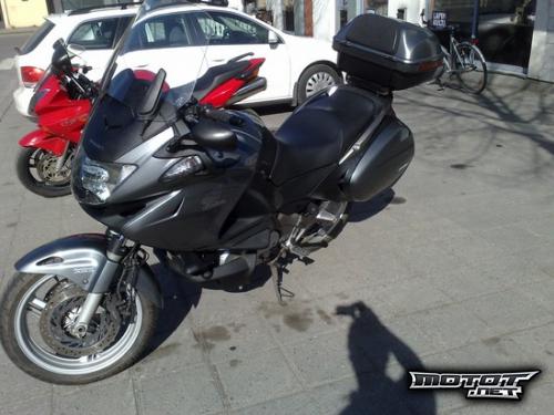 Honda NT 700