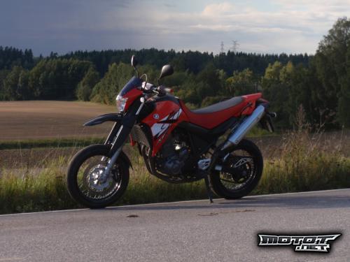 Yamaha XT660