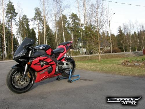 Honda CBR 900 RR