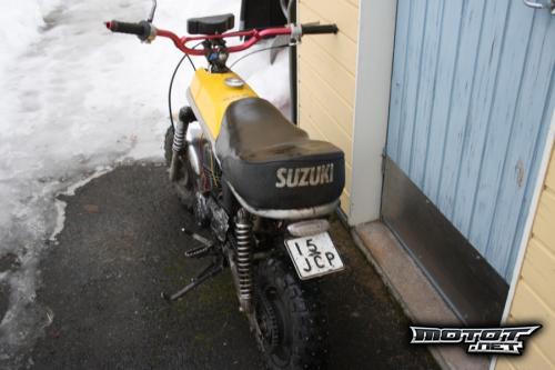 Suzuki PV 50