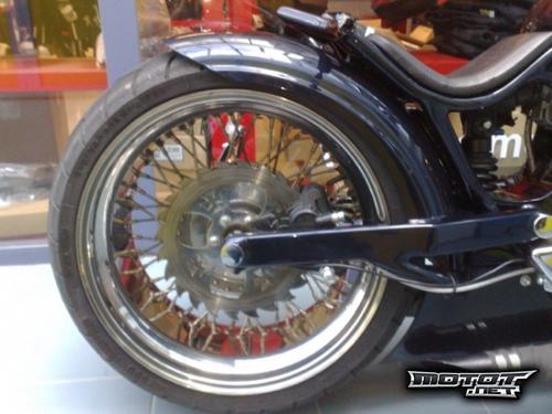 Suzuki Intruder 1400
