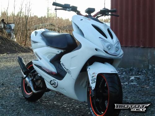 Yamaha Aerox 50