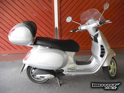 Vespa GT 200