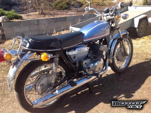Suzuki GT 250