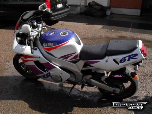Yamaha FZR 1000