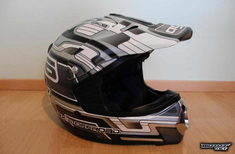 AGV AX-6 Virheetön huippukypärä