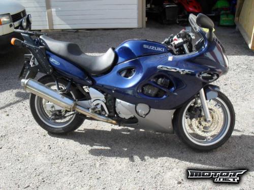Suzuki GSX 750