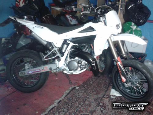 Husqvarna SM 125
