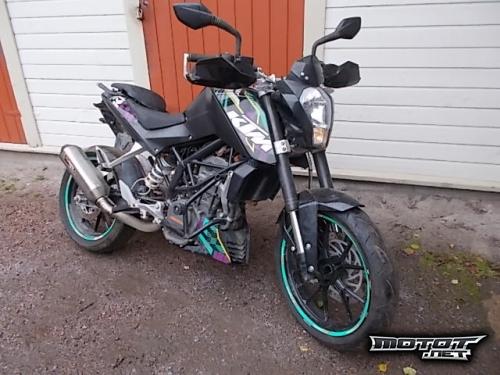 KTM Duke 125