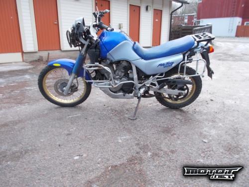 Honda XL 600V